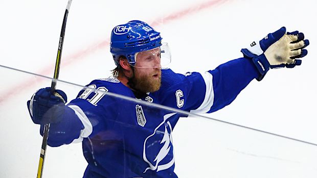 Steven Stamkos celebrates goal Stanley Cup Finals Game 3